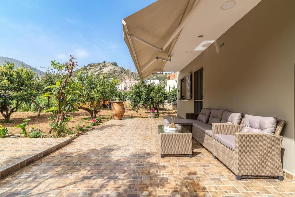 Citrea Stylish House With Garden Near Beach Heraklion Exteriör bild