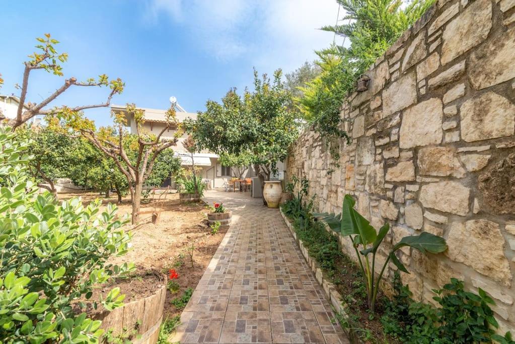 Citrea Stylish House With Garden Near Beach Heraklion Exteriör bild